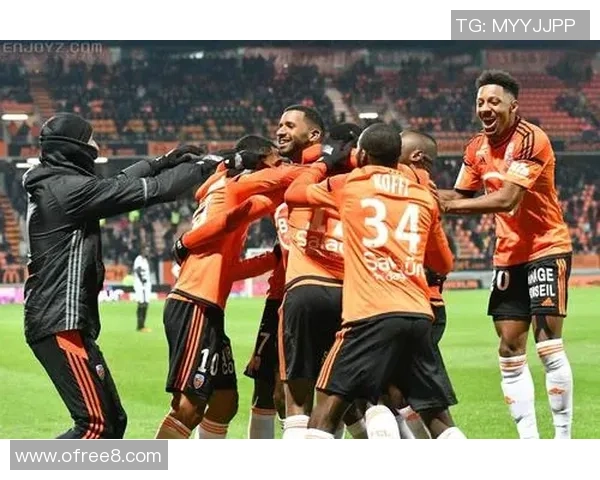 大巴黎与洛里昂对决前瞻分析及双方近期状态评估 大巴黎与洛里昂对决前瞻分析及双方近期状态评估